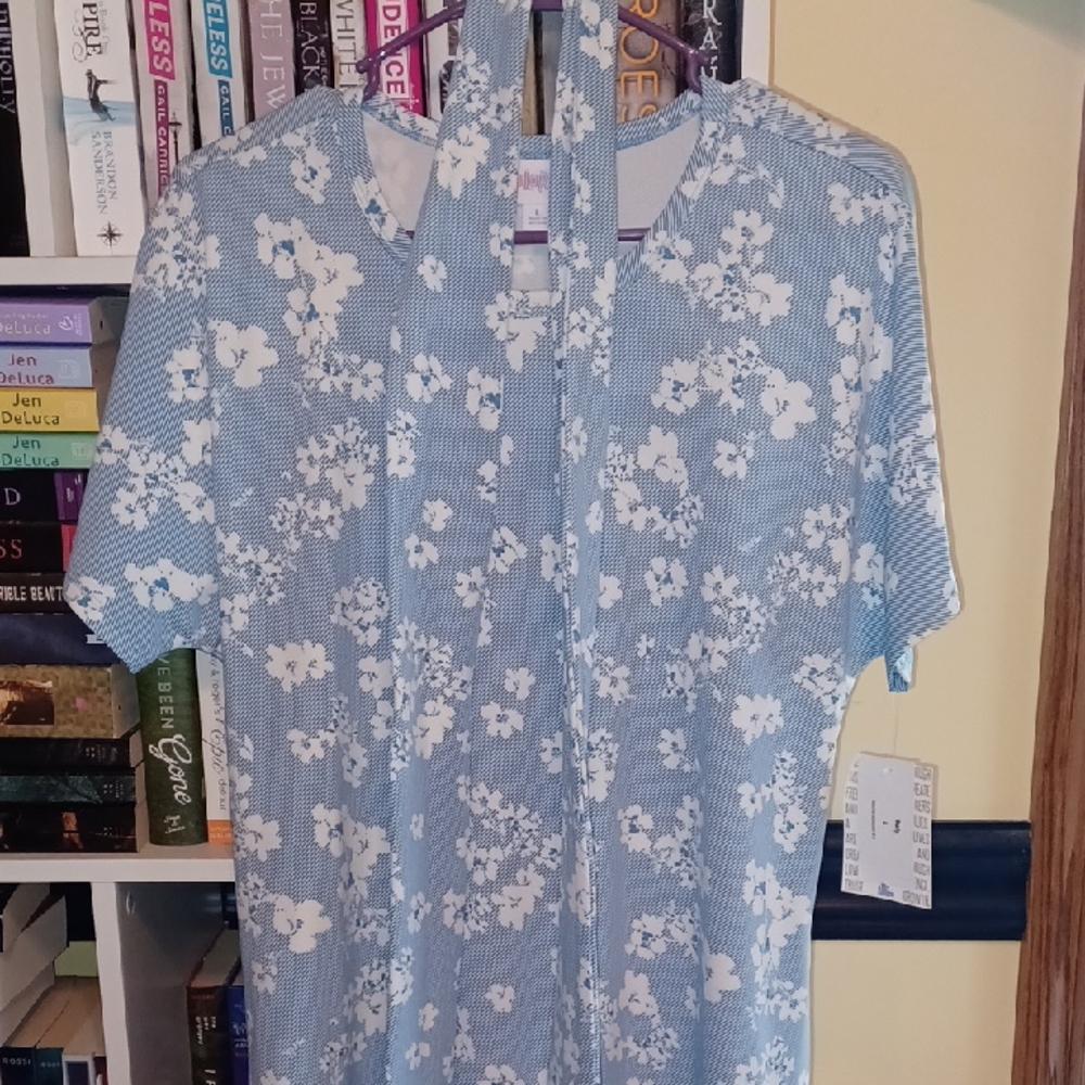 Lularoe Blue Floral Short Sleeve Marly Dress